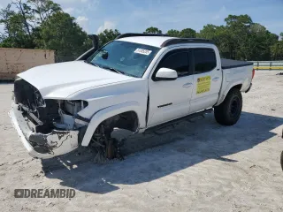 2017 Toyota Tacoma SR5 with VIN 3TMCZ5AN1HM107416, listed as a Copart auction lot 51285235 with 174,313 mi miles and Salvage Title. Bid and sale history available at carsss.com. Image 1.