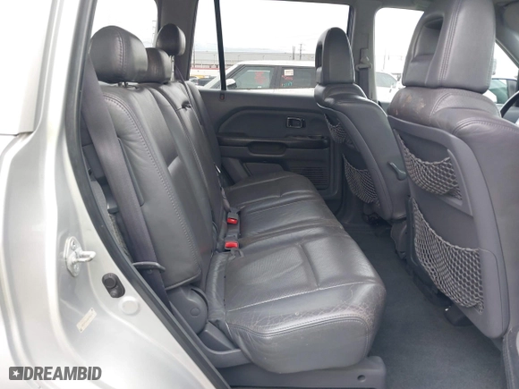 2004 Honda Pilot EX with VIN 2HKYF18644H596075, listed as a IAAI auction lot 41093500 with 92,952 mi miles. Bid and sale history available at carsss.com. Image 8.