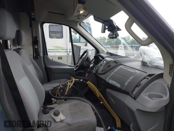 2019 Ford Transit with VIN 1FTYR3XM5KKB49658, listed as a IAAI auction lot 42262878 with 74,645 mi miles and . Bid and sale history available at DreamBid. Image 5.