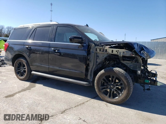 2024 Ford Expedition XLT with VIN 1FMJU1J85REA59527, listed as a Copart auction lot 46832645 with 13,065 mi miles and Salvage Title. Bid and sale history available at carsss.com. Image 4.