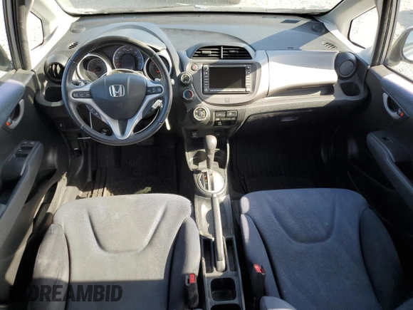 2009 Honda Fit Sport z VIN JHMGE88639S006463, wystawiony jako Copart lot #58559205 z przebiegiem 212 609 mil mil oraz Czysty tytuł • Clean title. Historia ofert i sprzedaży dostępna na DreamBid. Obrazek 8.