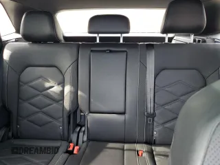 2024 Volkswagen Atlas SE z VIN 1V2KE2CA0RC248463, wystawiony jako Copart lot #54363465 z przebiegiem 3 969 mil mil oraz Szkoda całkowita • Salvage title. Historia ofert i sprzedaży dostępna na DreamBid. Obrazek 10.