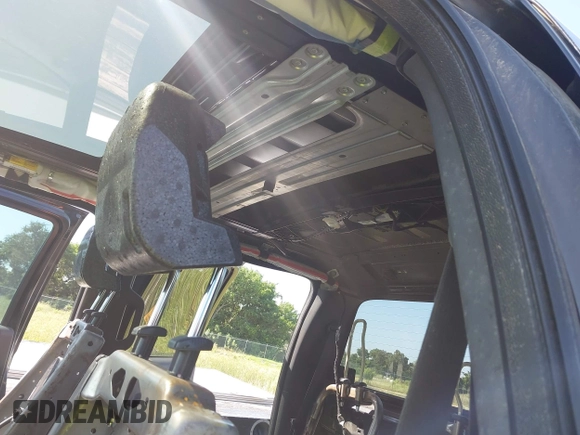 2014 Ford F-250 XL с VIN 1FT7W2BT7EEA32163, выставлен на аукционе IAAI как лот 41813550 с пробегом 140 061 миль миль и . История ставок и продаж доступна на DreamBid. Изображение 19.