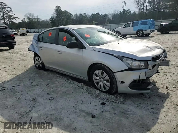 2015 Chevrolet Cruze LS z VIN 1G1PA5SH7F7300851, wystawiony jako Copart lot #48953325 z przebiegiem 95 547 mil mil oraz Szkoda całkowita • Salvage title. Historia ofert i sprzedaży dostępna na DreamBid. Obrazek 11.