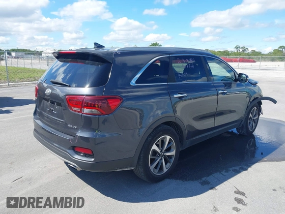 2019 Kia Sorento EX V6 with VIN 5XYPH4A55KG457294, listed as a IAAI auction lot 41641756 with 104,388 mi miles. Bid and sale history available at carsss.com. Image 4.