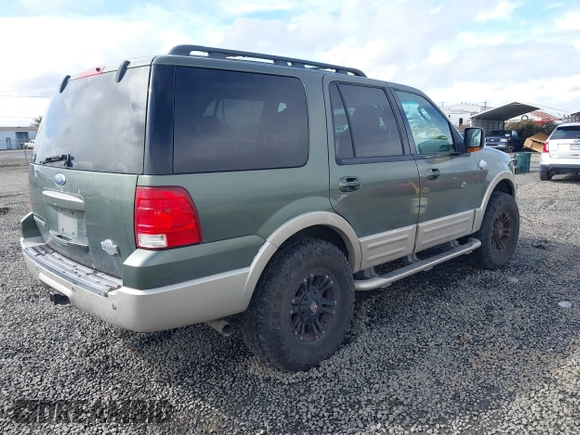 2005 Ford Expedition Eddie Bauer with VIN 1FMFU18505LA76629, listed as a IAAI auction lot 41795253 with 1 mi miles. Bid and sale history available at carsss.com. Image 4.
