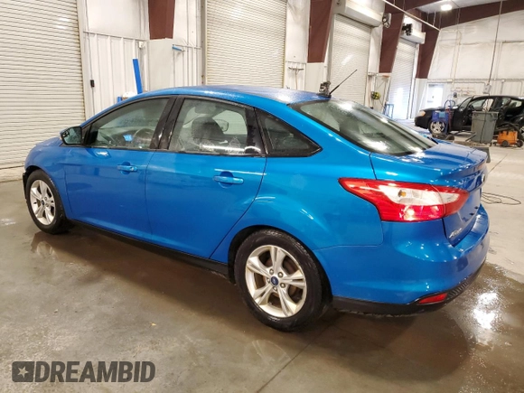 2014 Ford Focus SE with VIN 1FADP3F27EL393255, listed as a Copart auction lot 47974555 with 146,323 mi miles and Salvage Title. Bid and sale history available at carsss.com. Image 2.