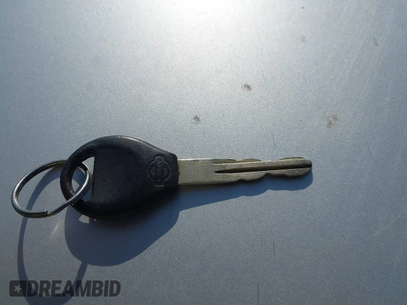 2002 Nissan Sentra GXE z VIN 3N1CB51DX2L663011, wystawiony jako IAAI lot #42533399 z przebiegiem 176 956 mil mil oraz . Historia ofert i sprzedaży dostępna na DreamBid. Obrazek 11.