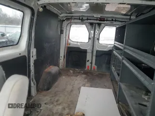 2015 Ford Transit Cargo z VIN 1FTNE1YG2FKA97150, wystawiony jako Copart lot #42448835 z przebiegiem 245 070 mil mil oraz Czysty tytuł • Clean title. Historia ofert i sprzedaży dostępna na DreamBid. Obrazek 10.