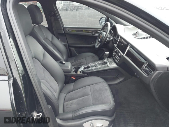 2020 Porsche Macan with VIN WP1AA2A58LLB11291, listed as a IAAI auction lot 41858353 with 54,772 mi miles and . Bid and sale history available at DreamBid. Image 5.