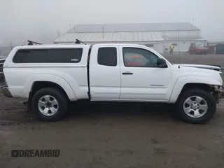 2011 Toyota Tacoma with VIN 5TFUU4EN8BX019682, listed as a IAAI auction lot 41187802 with 114,491 mi miles. Bid and sale history available at carsss.com. Image 13.