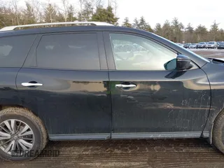 2017 Nissan Pathfinder SV with VIN 5N1DR2MM9HC633277, listed as a IAAI auction lot 41697958 with 51,891 mi miles. Bid and sale history available at carsss.com. Image 13.