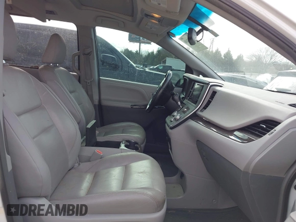 2016 Toyota Sienna XLE with VIN 5TDYK3DC8GS738204, listed as a IAAI auction lot 41105430 with 109,248 mi miles. Bid and sale history available at carsss.com. Image 5.