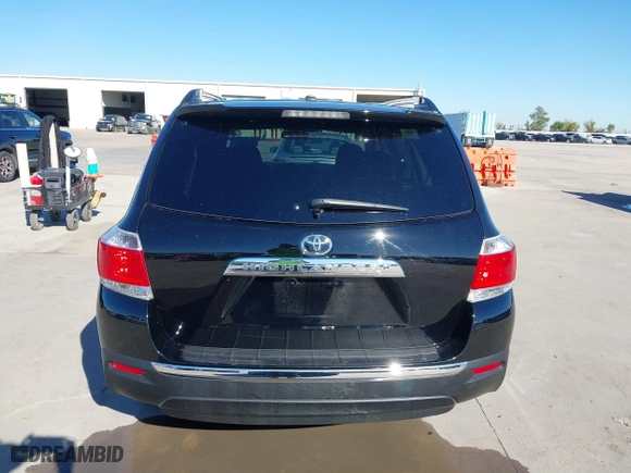 2013 Toyota Highlander Limited with VIN 5TDYK3EHXDS136734, listed as a IAAI auction lot 40932374 with 51,025 mi miles. Bid and sale history available at carsss.com. Image 16.