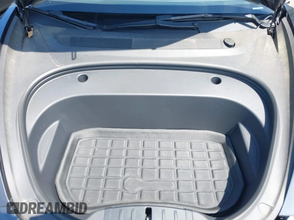 2023 Tesla Model 3 z VIN 5YJ3E1EA7PF413311, wystawiony jako IAAI lot #42442055 z przebiegiem 25 270 mil mil oraz . Historia ofert i sprzedaży dostępna na DreamBid. Obrazek 10.