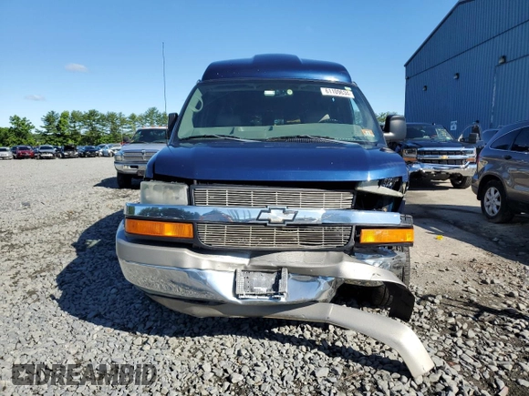 2004 Chevrolet Express Passenger z VIN 1GBFG15T841212230, wystawiony jako Copart lot #61109634 z przebiegiem 154 493 mil mil oraz Szkoda całkowita • Salvage title. Historia ofert i sprzedaży dostępna na DreamBid. Obrazek 5.