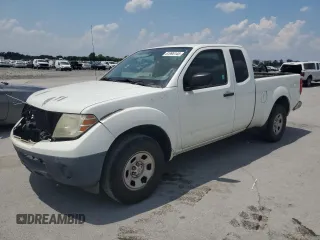 2015 Nissan Frontier SV with VIN 1N6BD0CT9FN764358, listed as a Copart auction lot 61995145 with 185,978 mi miles and Clean title. Bid and sale history available at DreamBid. Image 1.
