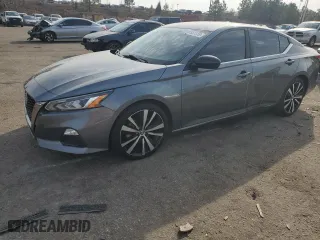 2019 Nissan Altima 2.5 SR with VIN 1N4BL4CV1KC258405, listed as a Copart auction lot 47881135 with 136,395 mi miles and Salvage Title. Bid and sale history available at carsss.com. Image 1.