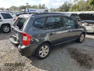 2007 Kia Rondo LX with VIN KNAFG525777082626, listed as a Copart auction lot 80005874 with 111,734 mi miles and Salvage Title. Bid and sale history available at carsss.com. Image 3.