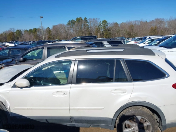 2014 Subaru Outback 2.5i Premium with VIN 4S4BRCCC9E3221989, listed as a IAAI auction lot 41246116 with 180,690 mi miles. Bid and sale history available at carsss.com. Image 14.