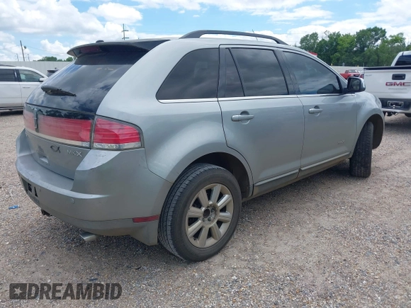 2007 Lincoln MKX with VIN 2LMDU68C97BJ33842, listed as a IAAI auction lot 42216910 with 137,164 mi miles and . Bid and sale history available at DreamBid. Image 4.