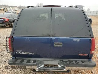 1999 GMC Yukon with VIN 1GKEC13R1XJ812283, listed as a Copart auction lot 42503585 with 226,168 mi miles and Salvage Title. Bid and sale history available at carsss.com. Image 6.