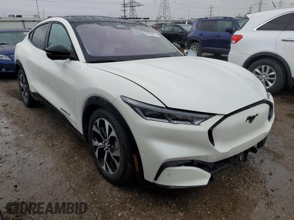 2022 Ford Mustang Mach-E Premium с VIN 3FMTK3R72NMA03426, выставлен на аукционе Copart как лот 86403874 с пробегом 25 891 миль миль и Списание • Salvage title. История ставок и продаж доступна на DreamBid. Изображение 4.