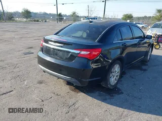2014 Chrysler 200 LX with VIN 1C3CCBAG8EN149878, listed as a IAAI auction lot 41680490 with 236,453 mi miles. Bid and sale history available at carsss.com. Image 4.