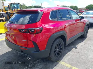 2025 Mazda CX-50 S Preferred z VIN 7MMVABBM9SN332278, wystawiony jako IAAI lot #42203025 z przebiegiem 3673 mil mil oraz . Historia ofert i sprzedaży dostępna na DreamBid. Obrazek 4.