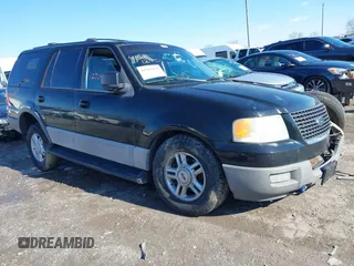 2003 Ford Expedition Special Service with VIN 1FMFU16L33LC18812, listed as a IAAI auction lot 41581270 with 1 mi miles. Bid and sale history available at carsss.com. Image 1.