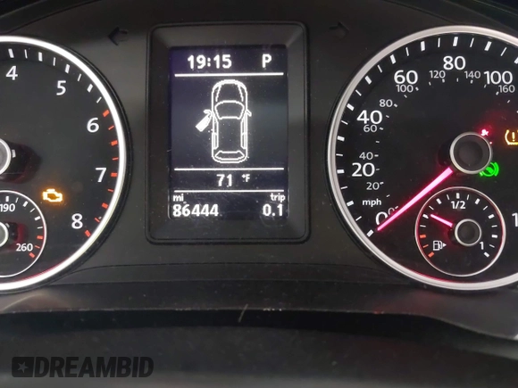 2017 Volkswagen Tiguan Wolfsburg Edition with VIN WVGRV7AX3HK019747, listed as a IAAI auction lot 42489111 with 86,444 mi miles and . Bid and sale history available at DreamBid. Image 7.