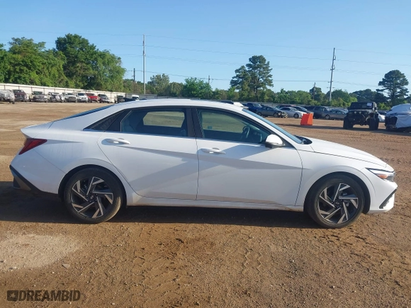 2024 Hyundai Elantra Limited with VIN KMHLP4DGXRU775401, listed as a IAAI auction lot 42078987 with 23,335 mi miles. Bid and sale history available at carsss.com. Image 13.