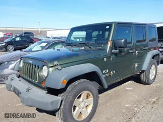 2008 Jeep Wrangler Unlimited X with VIN 1J4GA39188L569756, listed as a IAAI auction lot 41788590 with 370,871 mi miles. Bid and sale history available at carsss.com. Image 2.