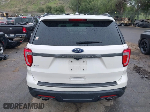 2018 Ford Explorer XLT z VIN 1FM5K7D89JGB09201, wystawiony jako IAAI lot #41796114 z przebiegiem 61 808 mil mil oraz . Historia ofert i sprzedaży dostępna na DreamBid. Obrazek 16.