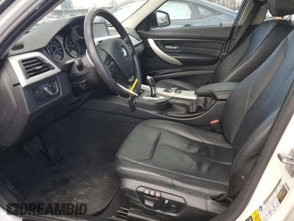2013 BMW 3 Series 320i xDrive с VIN WBA3C3C54DF981883, выставлен на аукционе Copart как лот 47380385 с пробегом 191 534 миль миль и Списание • Salvage title. История ставок и продаж доступна на DreamBid. Изображение 7.