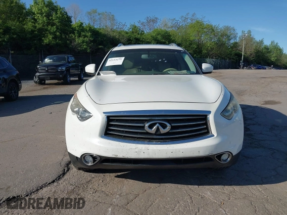 2013 Infiniti FX with VIN JN8CS1MWXDM170526, listed as a IAAI auction lot 42123275 with 171,778 mi miles and . Bid and sale history available at DreamBid. Image 13.