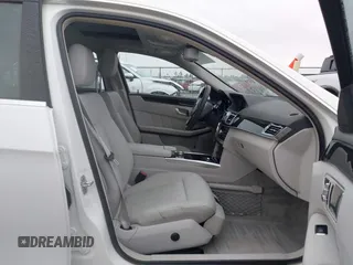 2014 Mercedes-Benz E 550 Sport with VIN WDDHF9BB3EB017140, listed as a IAAI auction lot 41424799 with 32,537 mi miles and . Bid and sale history available at DreamBid. Image 5.