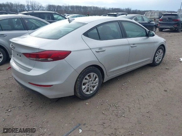 2017 Hyundai Elantra SE with VIN 5NPD74LFXHH158073, listed as a IAAI auction lot 41895953 with 88,507 mi miles. Bid and sale history available at carsss.com. Image 4.