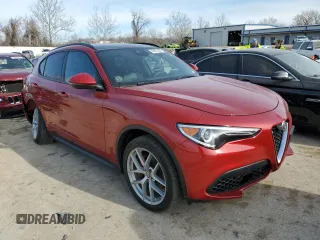 2018 Alfa Romeo Stelvio Ti Sport z VIN ZASFAKNN3J7B67248, wystawiony jako Copart lot #42681384 z przebiegiem 62 407 mil mil oraz Szkoda całkowita • Salvage title. Historia ofert i sprzedaży dostępna na DreamBid. Obrazek 4.