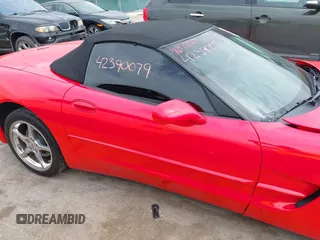 2004 Chevrolet Corvette z VIN 1G1YY32G145105168, wystawiony jako IAAI lot #42390079 z przebiegiem 44 073 mil mil oraz . Historia ofert i sprzedaży dostępna na DreamBid. Obrazek 13.