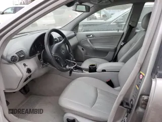 2005 Mercedes-Benz C 240 with VIN WDBRF81J75F611609, listed as a Copart auction lot 87253094 with 242,416 mi miles and Clean Title. Bid and sale history available at DreamBid. Image 7.