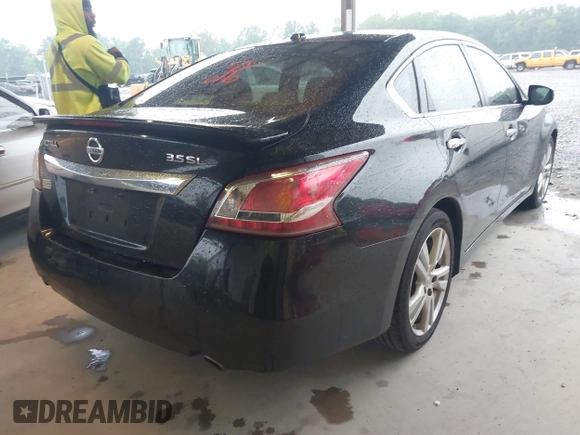2013 Nissan Altima SV z VIN 1N4BL3AP1DC160671, wystawiony jako IAAI lot #42219112 z przebiegiem 211 825 mil mil oraz . Historia ofert i sprzedaży dostępna na DreamBid. Obrazek 4.