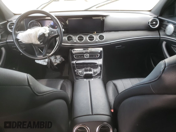 2017 Mercedes-Benz E-Class E 300 Luxury with VIN WDDZF4JB9HA042515, listed as a Copart auction lot 72860302 with 31,647 mi miles. Bid and sale history available at carsss.com. Image 8.