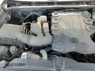 2018 Toyota 4Runner SR5 с VIN JTEBU5JRXJ5513652, выставлен на аукционе Copart как лот 80404335 с пробегом 57 153 миль миль и Списание • Salvage title. История ставок и продаж доступна на DreamBid. Изображение 16.