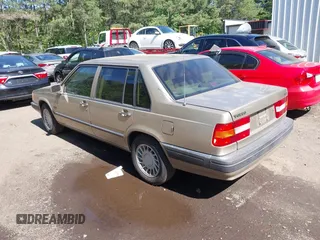 1994 Volvo 960 z VIN YV1KS9518R0046398, wystawiony jako IAAI lot #42105899 z przebiegiem 204 752 mil mil oraz . Historia ofert i sprzedaży dostępna na DreamBid. Obrazek 3.