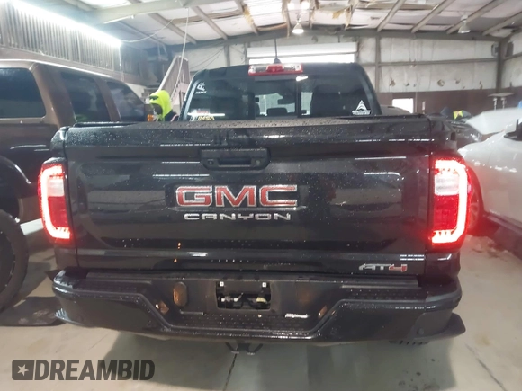 2024 GMC Canyon 4WD AT4 with VIN 1GTP6DEK1R1160278, listed as a IAAI auction lot 41614116 with 8,616 mi miles. Bid and sale history available at carsss.com. Image 16.