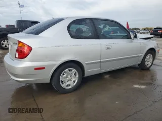 2005 Hyundai Accent GLS with VIN KMHCG35C45U329244, listed as a Copart auction lot 82548424 with 81,191 mi miles and Clean Title. Bid and sale history available at carsss.com. Image 3.