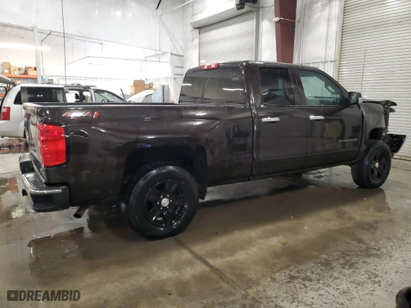 2018 Chevrolet Silverado 1500 LT with VIN 1GCVKREC8JZ158588, listed as a Copart auction lot 48253695 with 82,708 mi miles and Salvage Title. Bid and sale history available at carsss.com. Image 3.