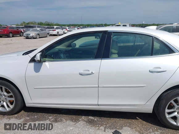 2016 Chevrolet Malibu Limited LT with VIN 1G11C5SA4GF162938, listed as a IAAI auction lot 42004724 with 207,160 mi miles. Bid and sale history available at carsss.com. Image 14.