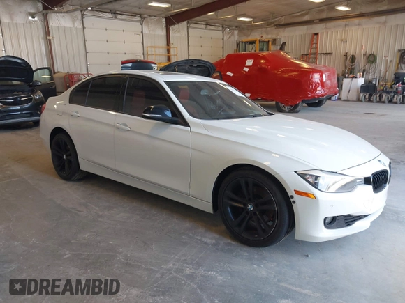 2014 BMW 3 Series 328i xDrive с VIN WBA3B5G56ENS08767, выставлен на аукционе IAAI как лот 42055343 с пробегом 90 487 миль миль и . История ставок и продаж доступна на DreamBid. Изображение 1.